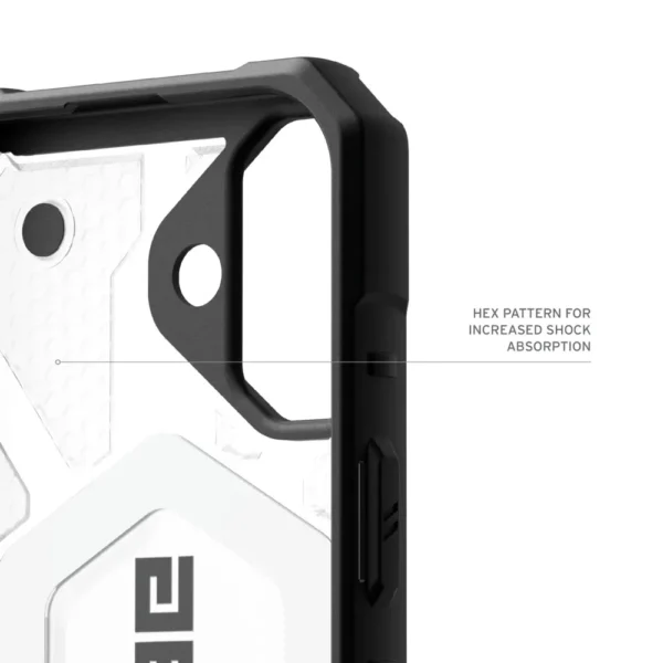 UAG Pathfinder Clear Case for iPhone 17 with Magsafe