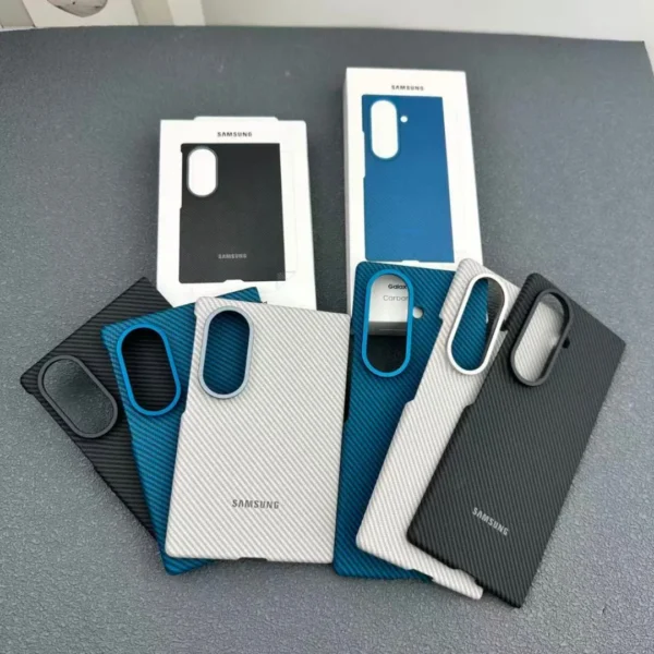 Samsung Galaxy Z Fold 8 Ultra Carbon Fiber Magnet Case