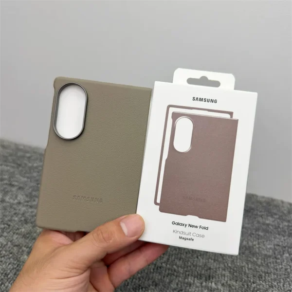 Samsung Galaxy Z Fold 8 Slim Kindsuit Leather Case
