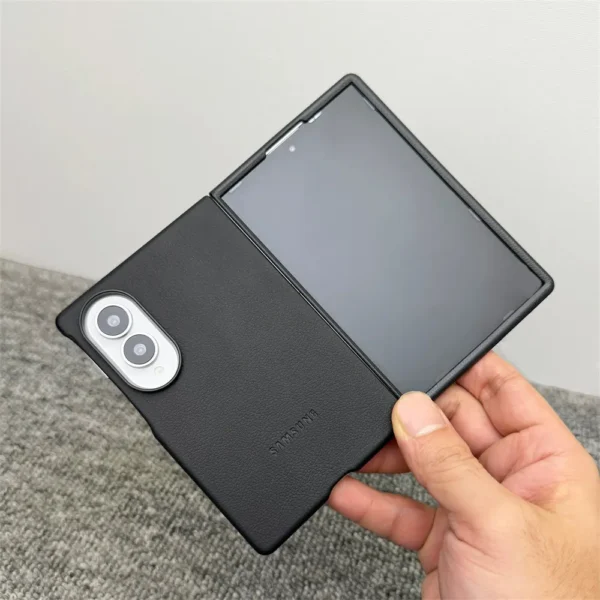 Samsung Galaxy Z Fold 8 Slim Kindsuit Leather Case